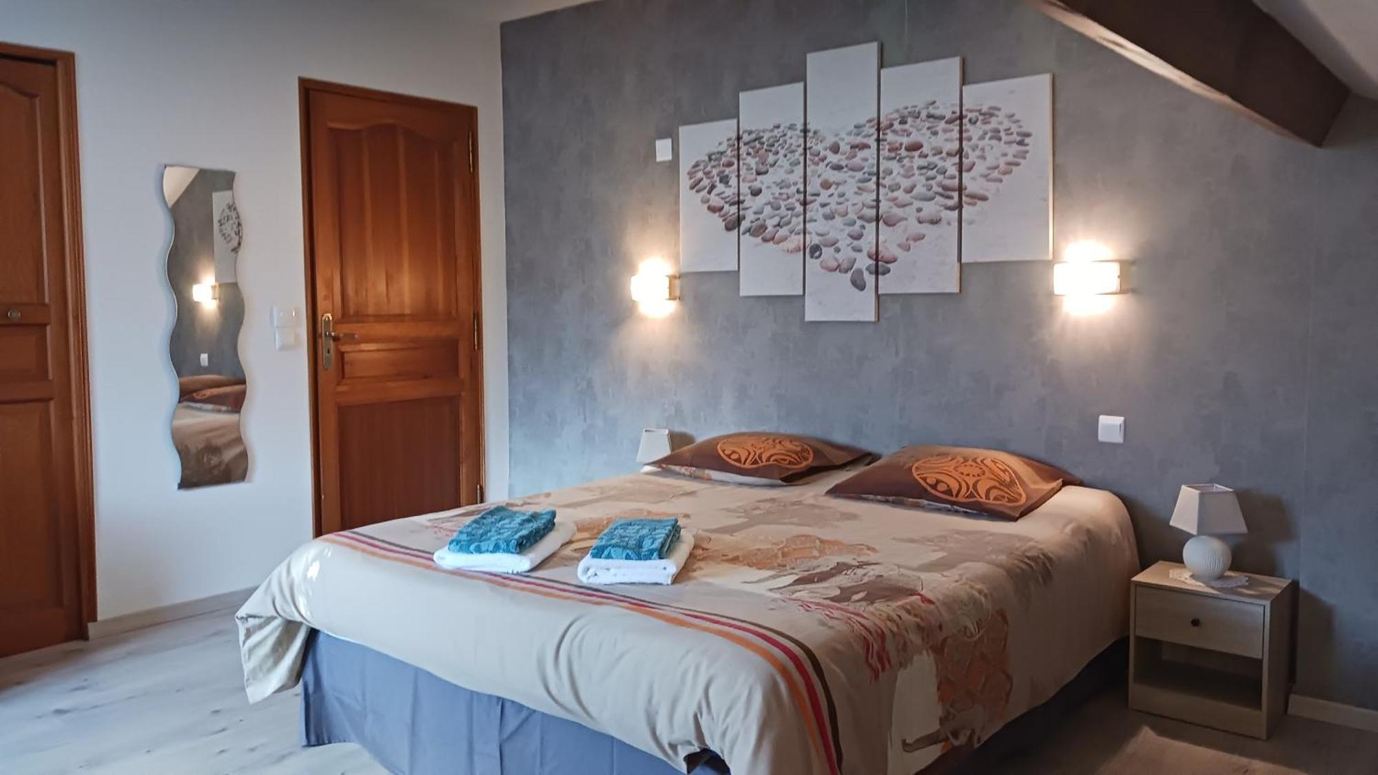 A La Joie De Vivre Chez L'Habitant Banat Luaran gambar